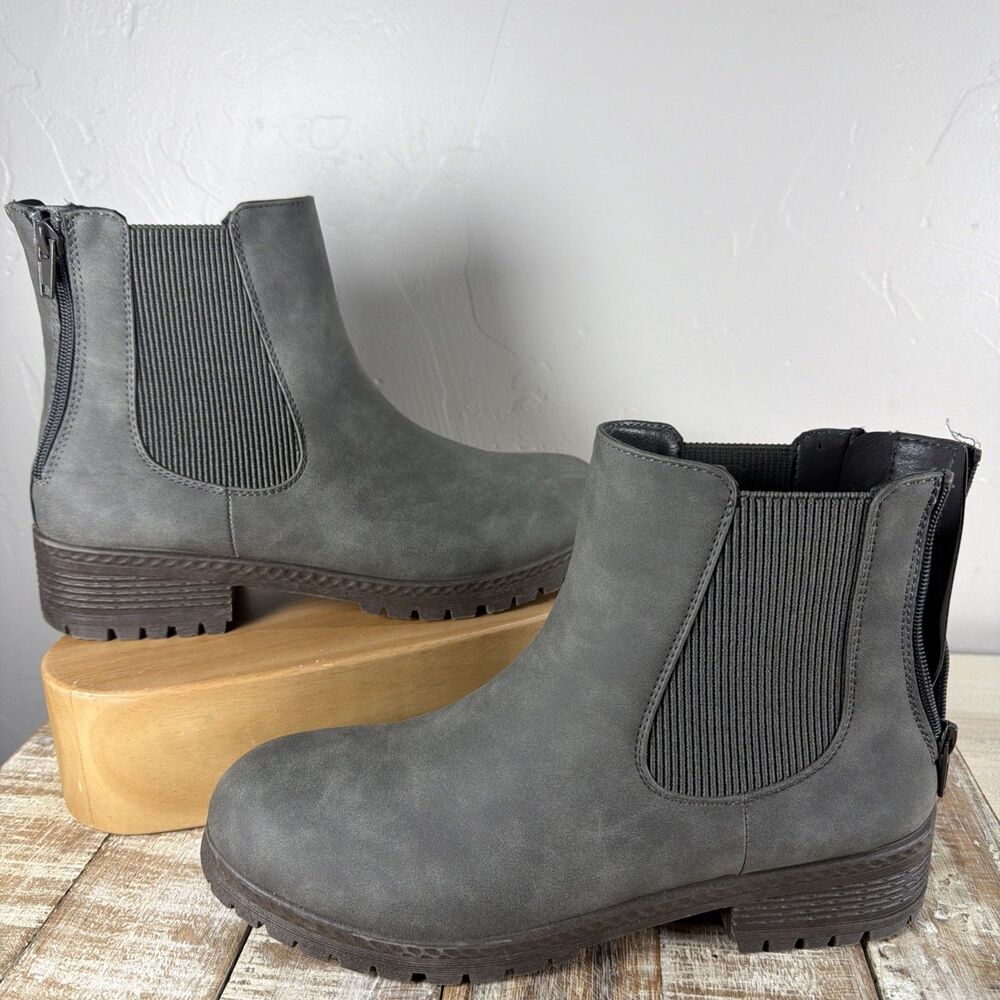 Maurices Womens Anna Chelsea Gray Ankle Boots Sz 10